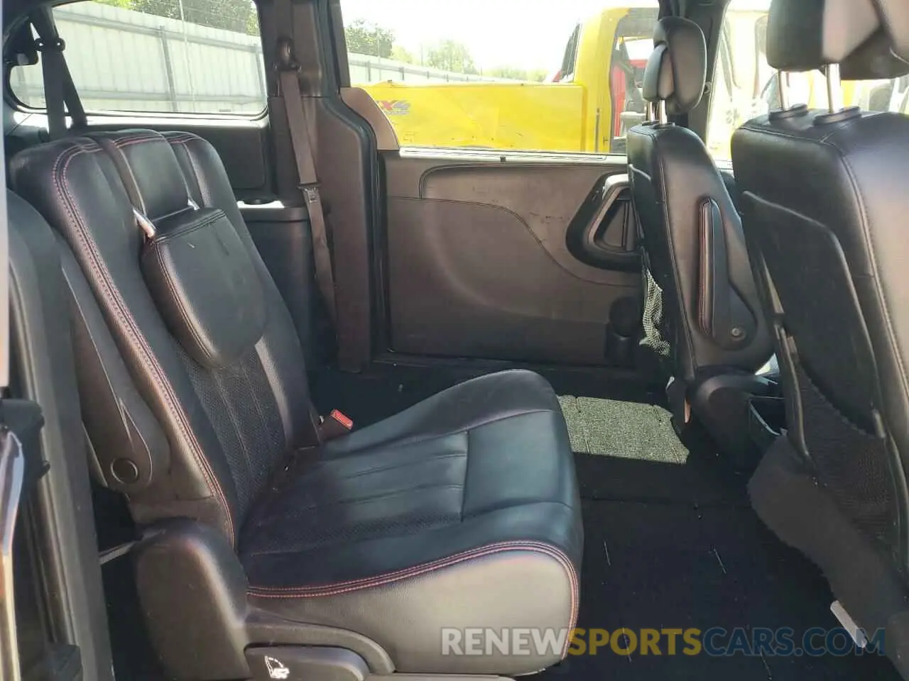 12 Photograph of a damaged car 2C4RDGEG0KR646044 DODGE CARAVAN 2019