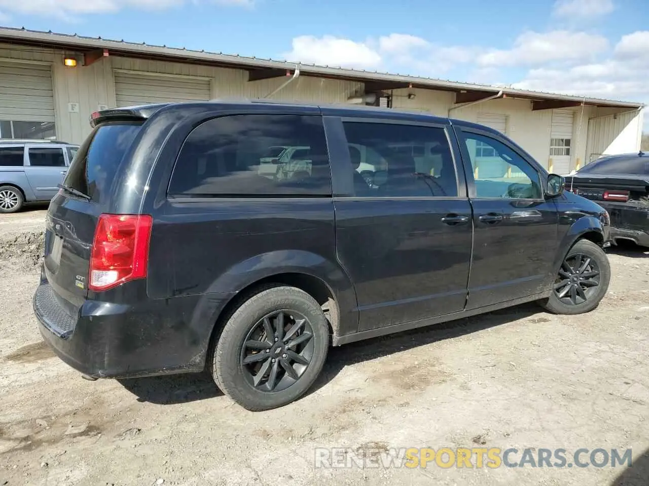 3 Photograph of a damaged car 2C4RDGEG0KR674569 DODGE CARAVAN 2019