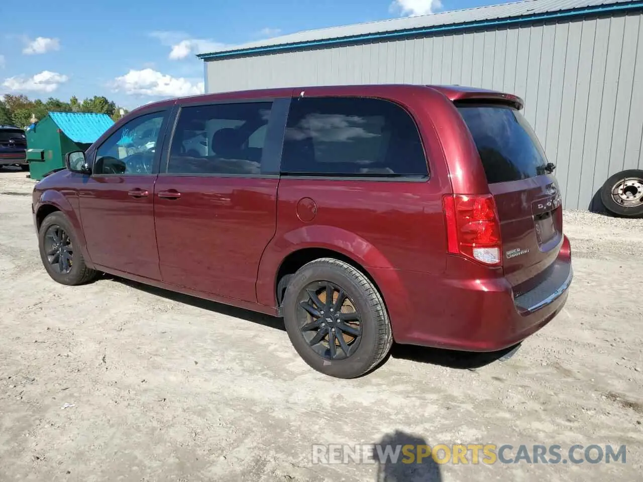 2 Photograph of a damaged car 2C4RDGEG0KR711099 DODGE CARAVAN 2019