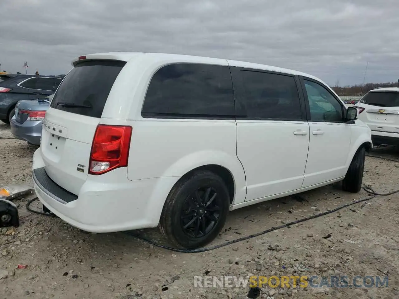 3 Photograph of a damaged car 2C4RDGEG0KR760044 DODGE CARAVAN 2019