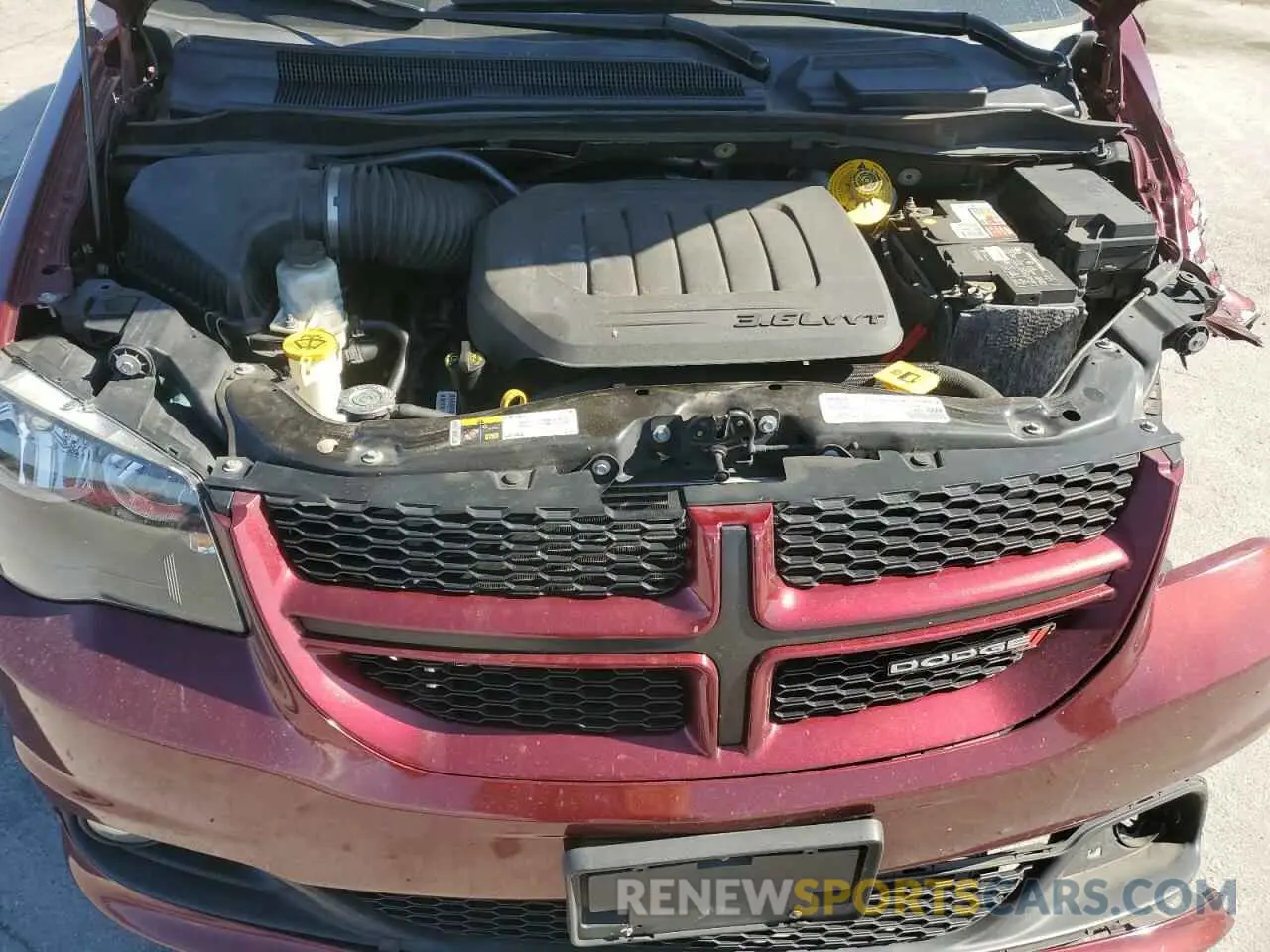 14 Photograph of a damaged car 2C4RDGEG1KR529332 DODGE CARAVAN 2019