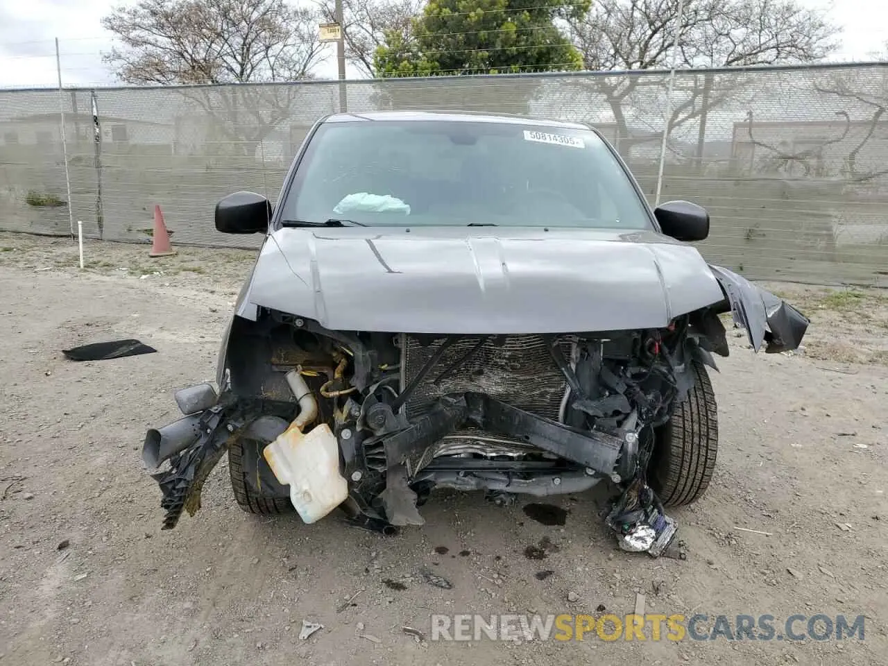 5 Photograph of a damaged car 2C4RDGEG1KR641080 DODGE CARAVAN 2019