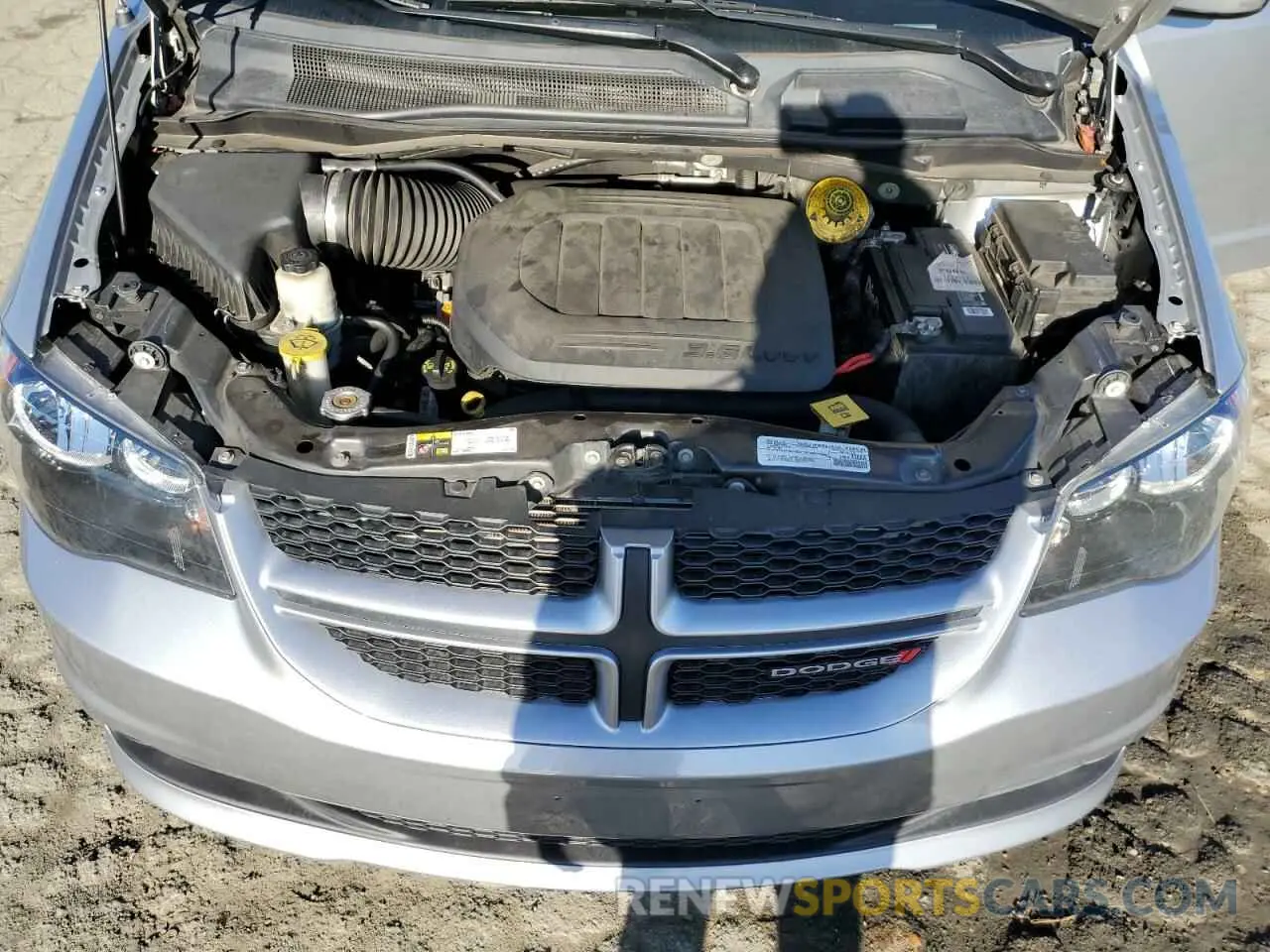 12 Photograph of a damaged car 2C4RDGEG1KR739851 DODGE CARAVAN 2019
