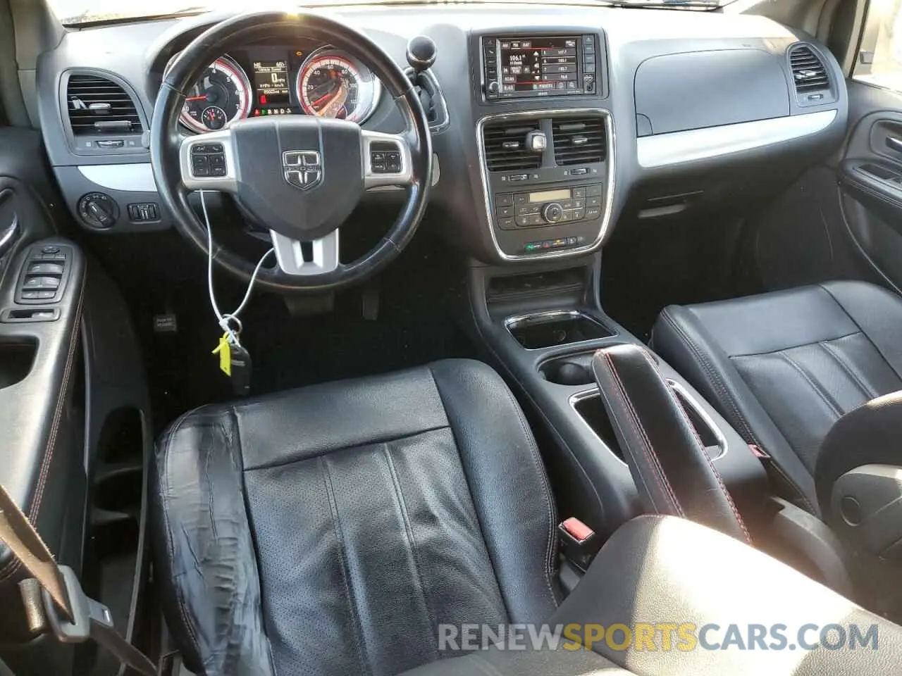 8 Photograph of a damaged car 2C4RDGEG1KR739851 DODGE CARAVAN 2019