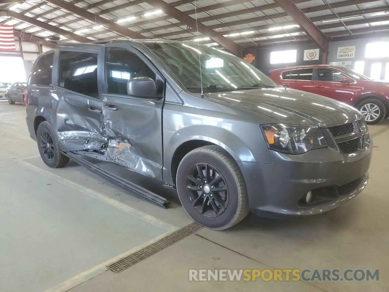 4 Photograph of a damaged car 2C4RDGEG1KR765009 DODGE CARAVAN 2019