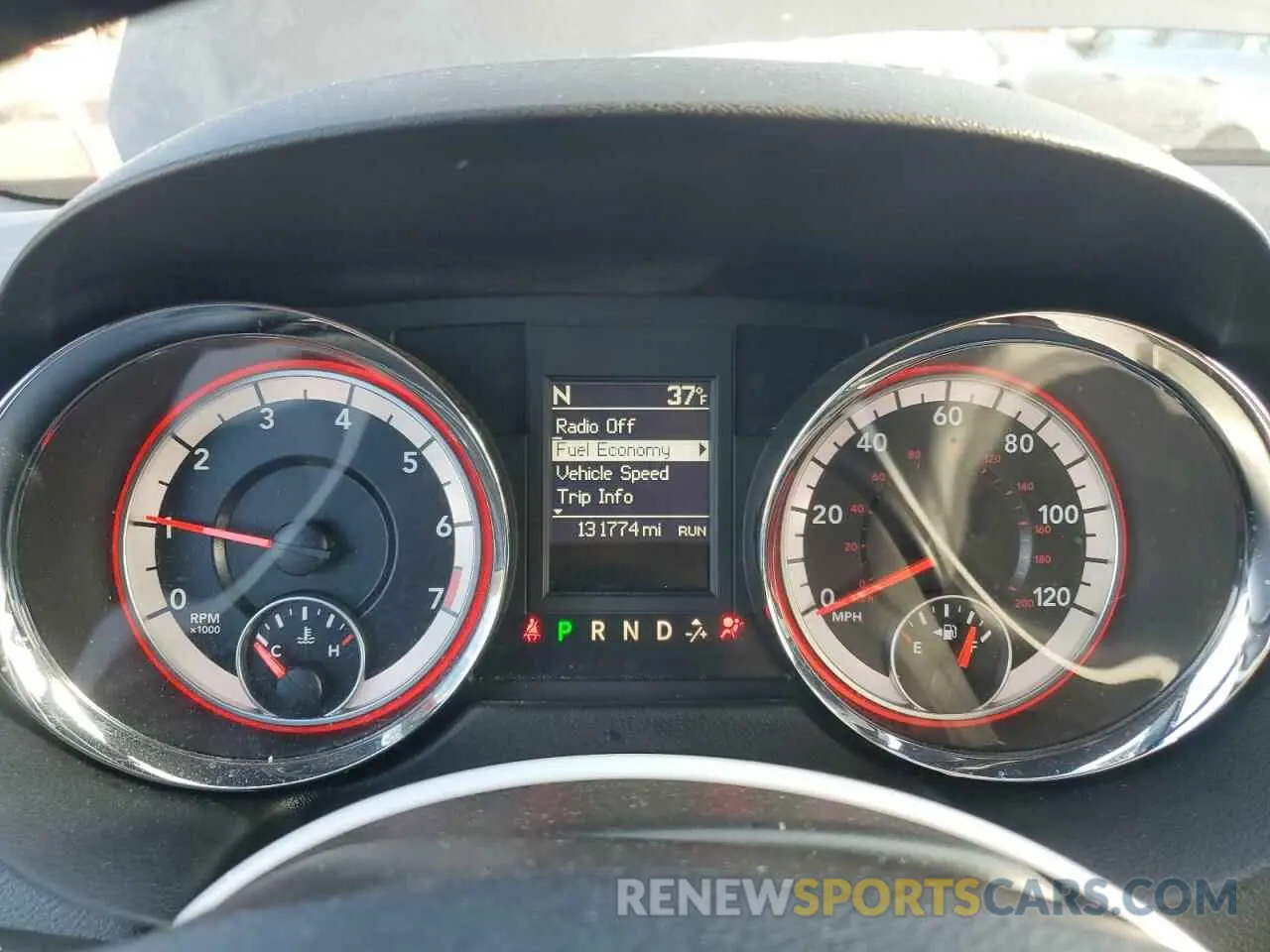 9 Photograph of a damaged car 2C4RDGEG1KR765009 DODGE CARAVAN 2019