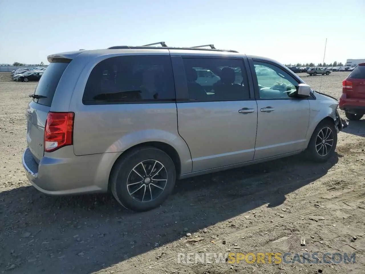 3 Photograph of a damaged car 2C4RDGEG2KR518937 DODGE CARAVAN 2019