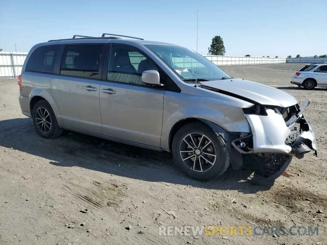 4 Photograph of a damaged car 2C4RDGEG2KR518937 DODGE CARAVAN 2019