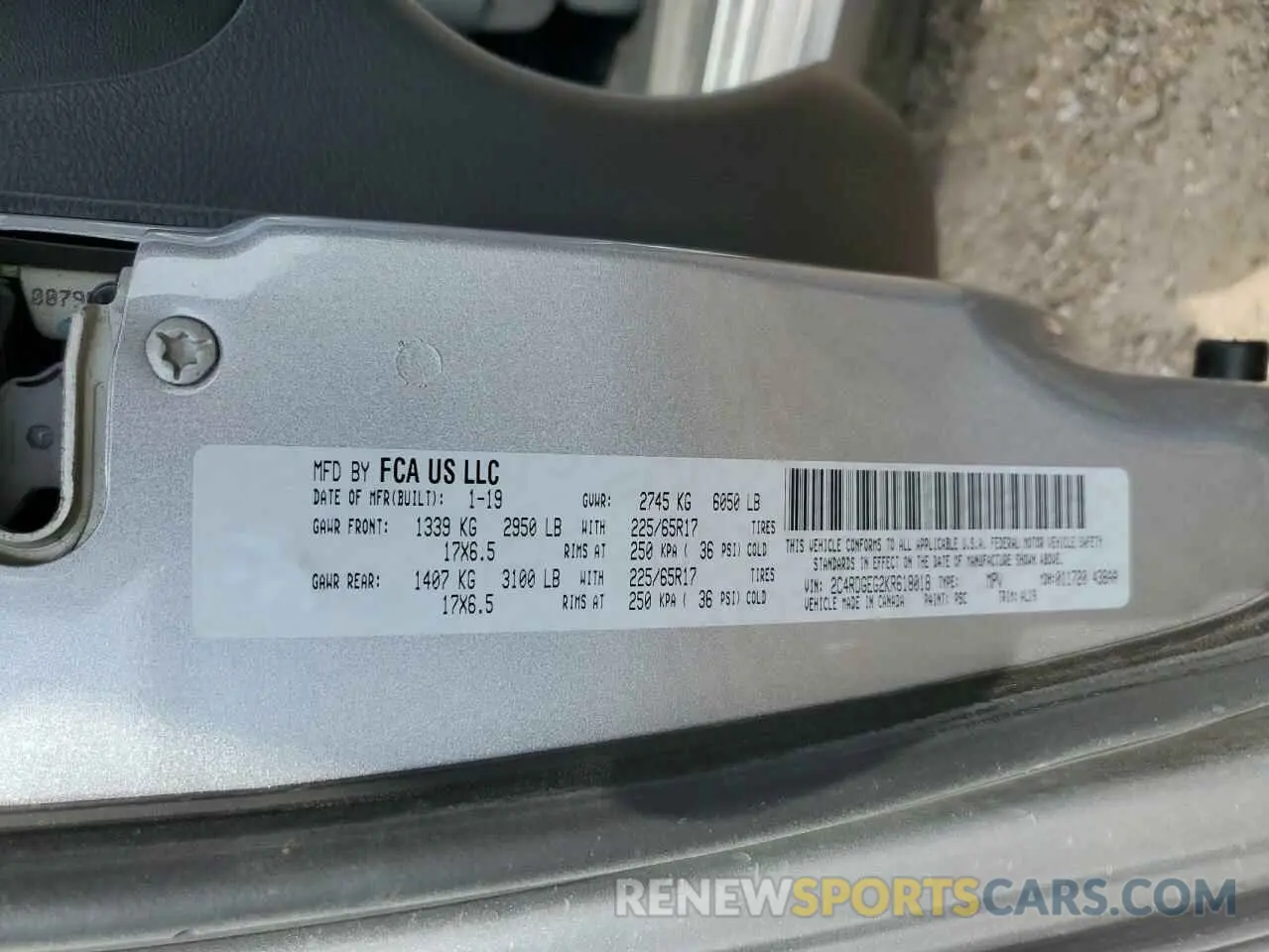 13 Photograph of a damaged car 2C4RDGEG2KR618018 DODGE CARAVAN 2019