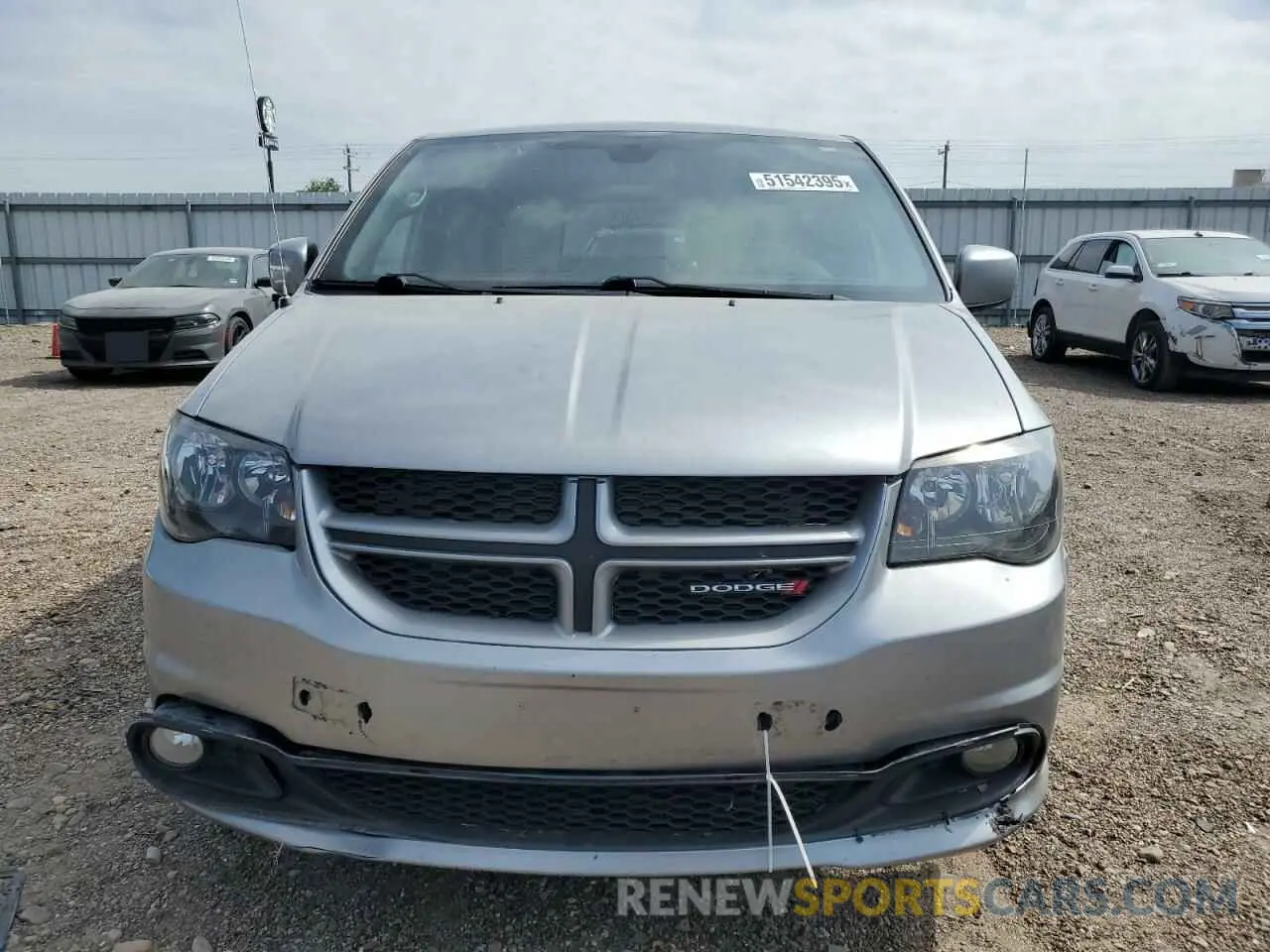 5 Photograph of a damaged car 2C4RDGEG2KR618018 DODGE CARAVAN 2019