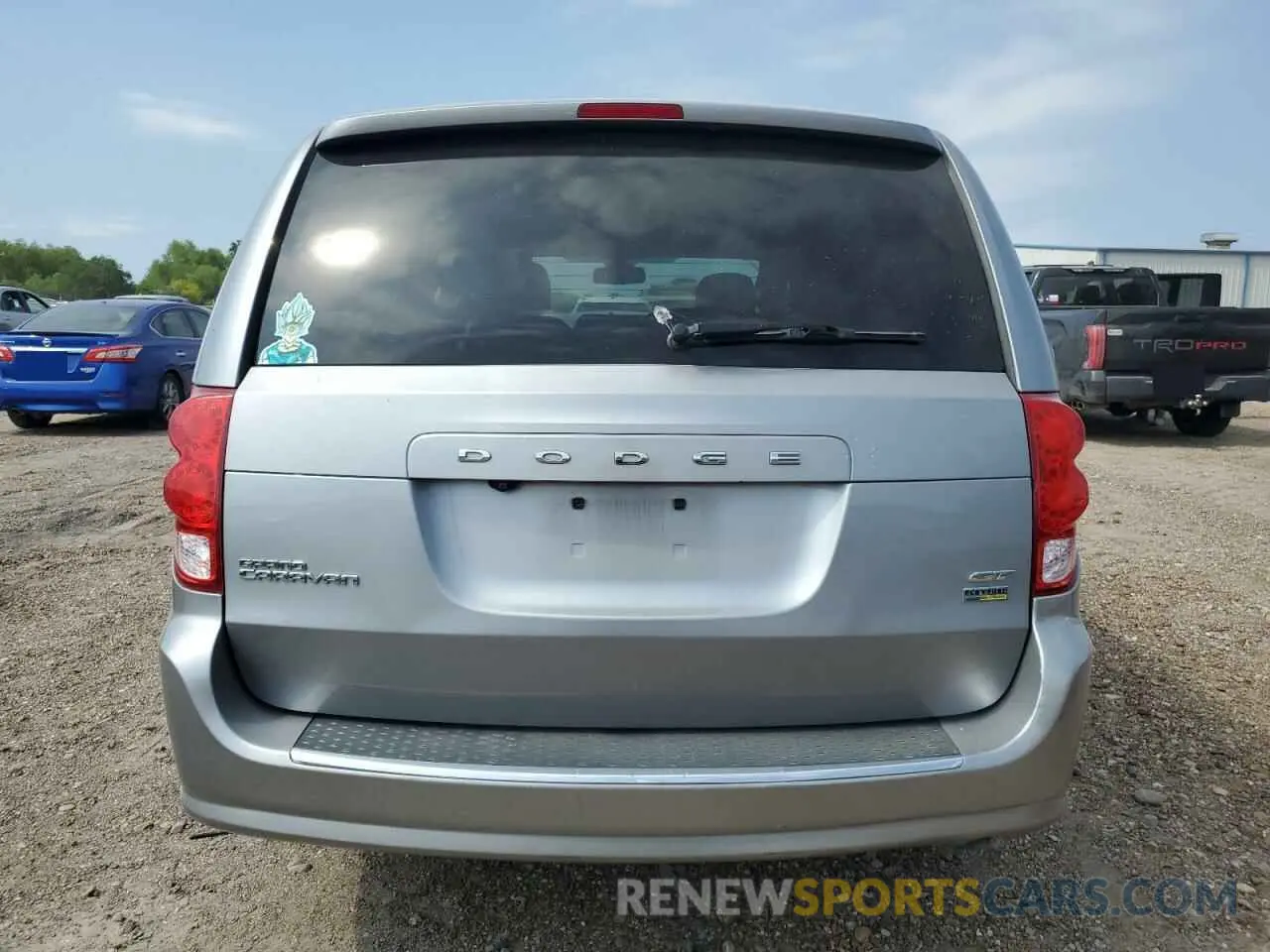 6 Photograph of a damaged car 2C4RDGEG2KR618018 DODGE CARAVAN 2019