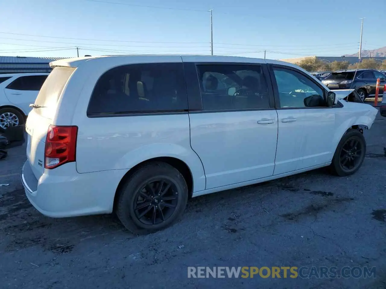 3 Photograph of a damaged car 2C4RDGEG2KR673813 DODGE CARAVAN 2019