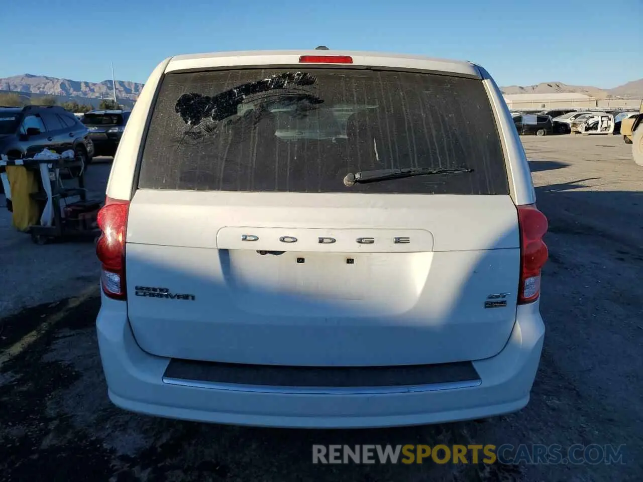 6 Photograph of a damaged car 2C4RDGEG2KR673813 DODGE CARAVAN 2019