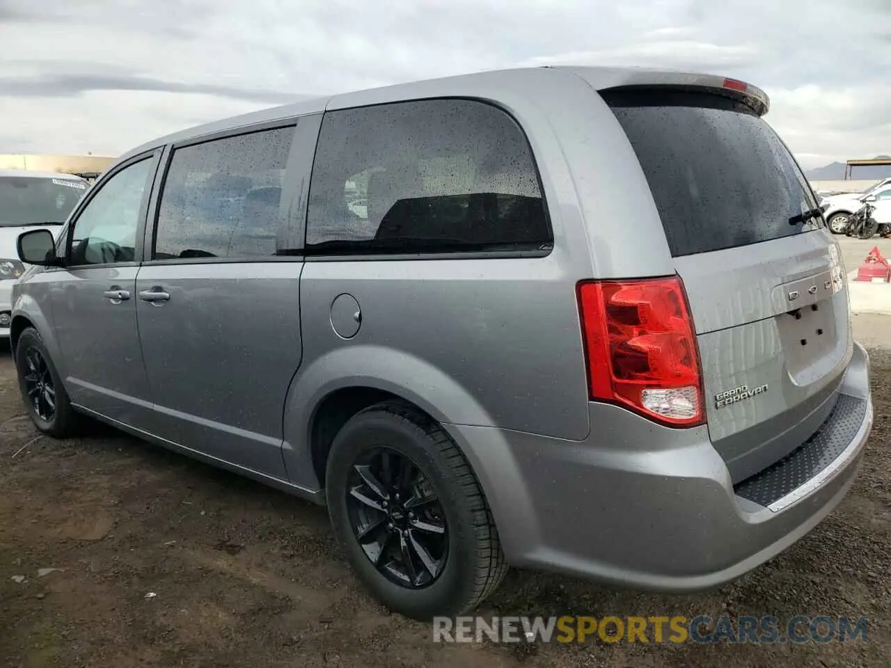 2 Photograph of a damaged car 2C4RDGEG2KR760059 DODGE CARAVAN 2019