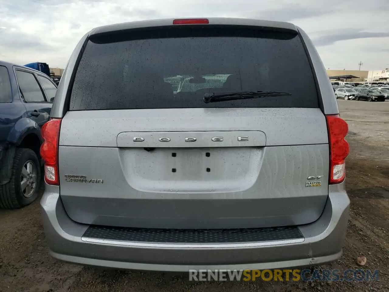 6 Photograph of a damaged car 2C4RDGEG2KR760059 DODGE CARAVAN 2019