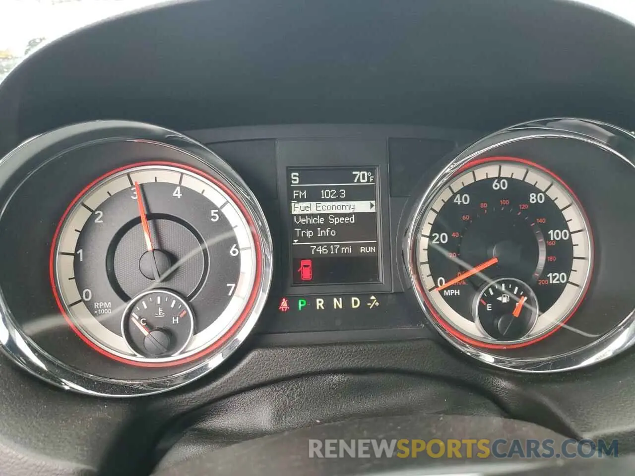 9 Photograph of a damaged car 2C4RDGEG2KR760059 DODGE CARAVAN 2019