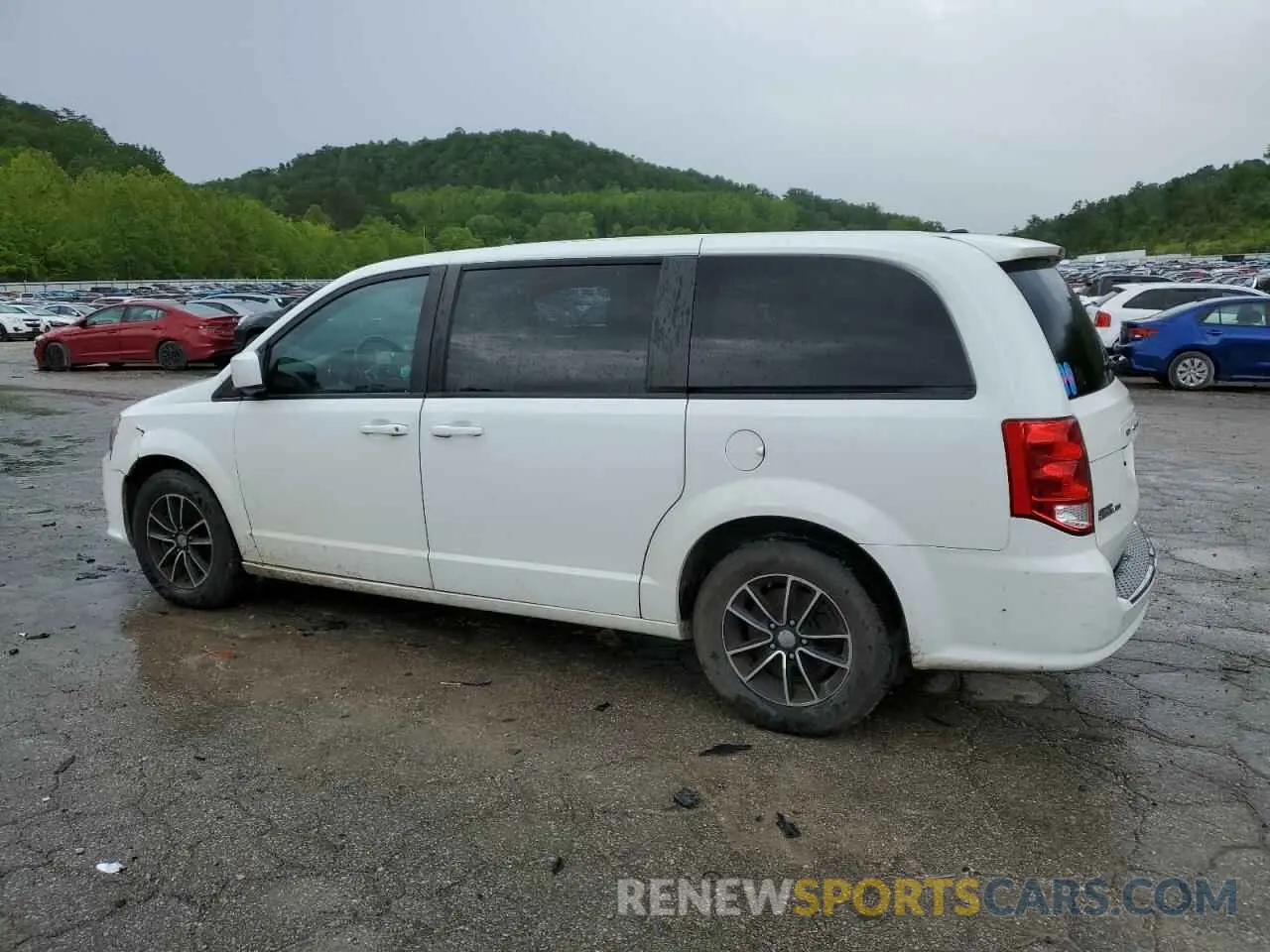 2 Photograph of a damaged car 2C4RDGEG3KR578452 DODGE CARAVAN 2019