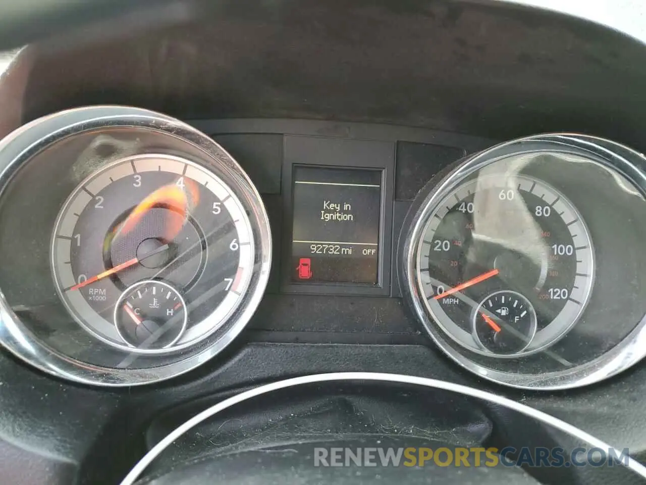 9 Фотография поврежденного автомобиля 2C4RDGEG3KR743769 DODGE CARAVAN 2019