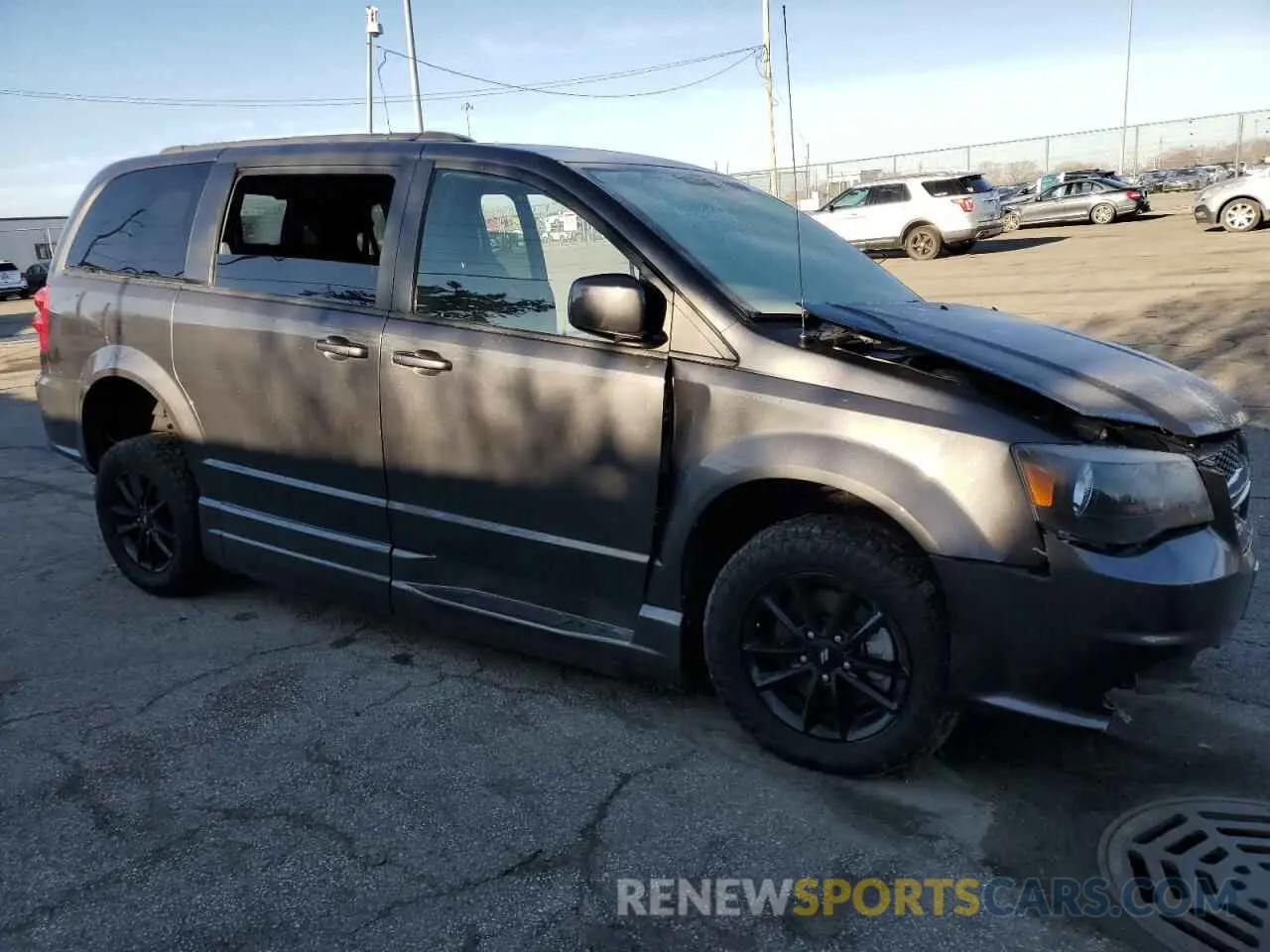 4 Photograph of a damaged car 2C4RDGEG3KR788839 DODGE CARAVAN 2019