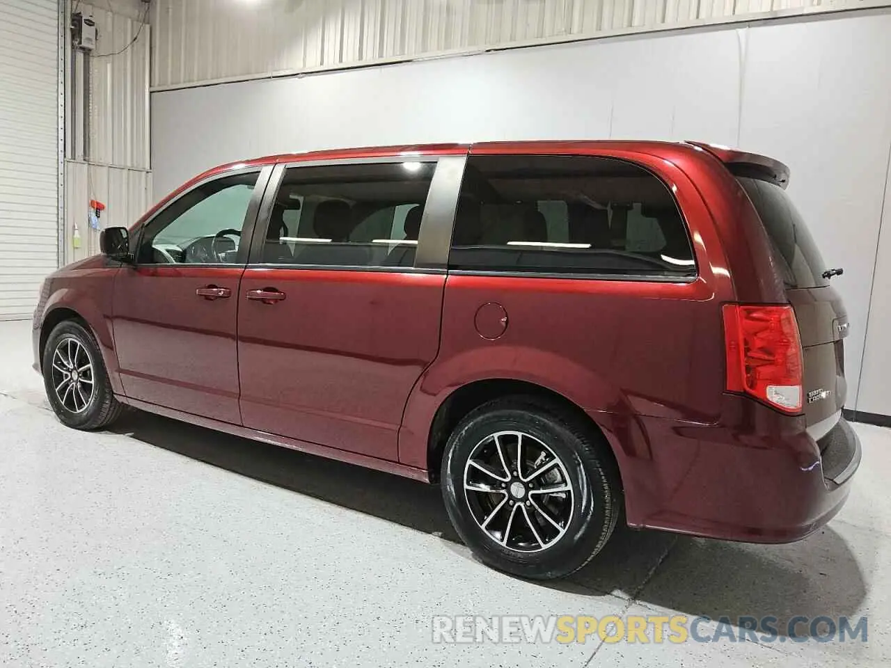 2 Photograph of a damaged car 2C4RDGEG4KR578962 DODGE CARAVAN 2019