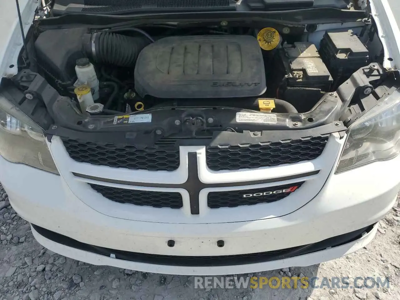 14 Photograph of a damaged car 2C4RDGEG5KR565816 DODGE CARAVAN 2019