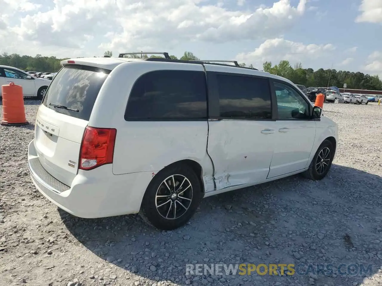 3 Photograph of a damaged car 2C4RDGEG5KR565816 DODGE CARAVAN 2019