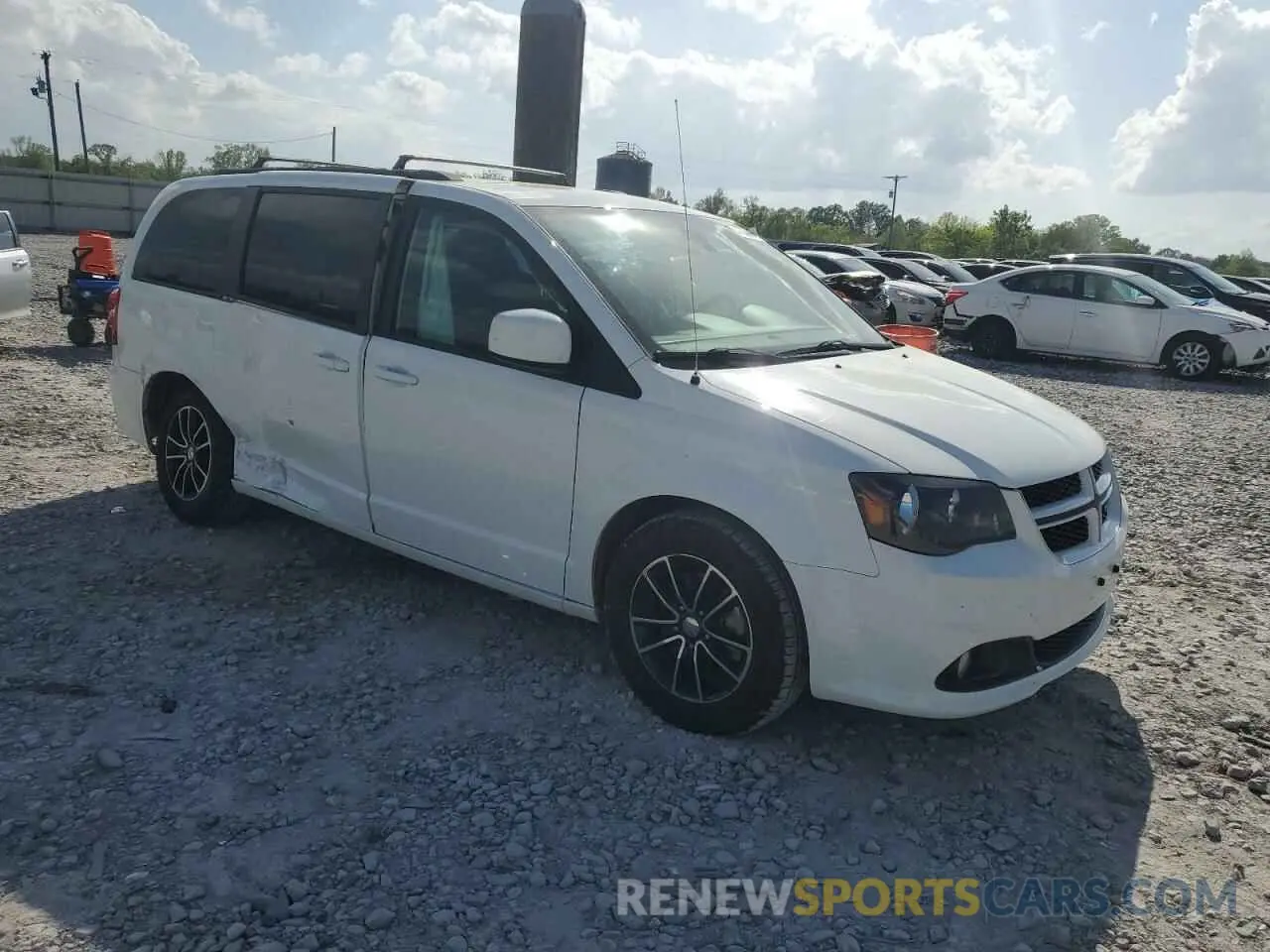 4 Photograph of a damaged car 2C4RDGEG5KR565816 DODGE CARAVAN 2019