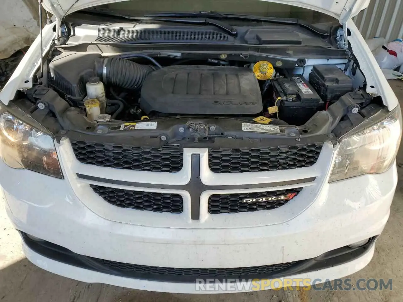 12 Photograph of a damaged car 2C4RDGEG5KR571339 DODGE CARAVAN 2019