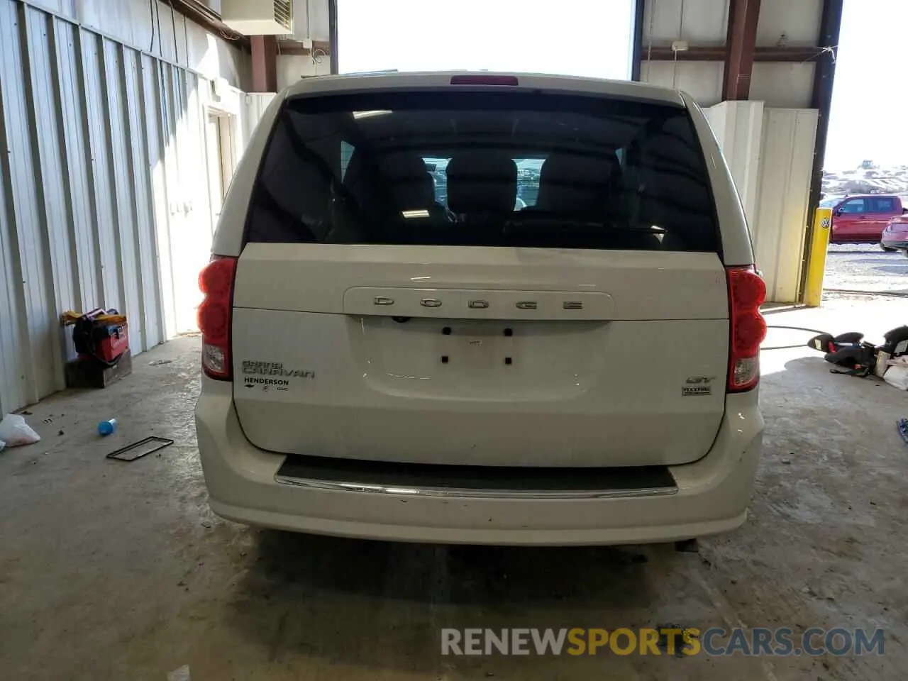 6 Photograph of a damaged car 2C4RDGEG5KR571339 DODGE CARAVAN 2019
