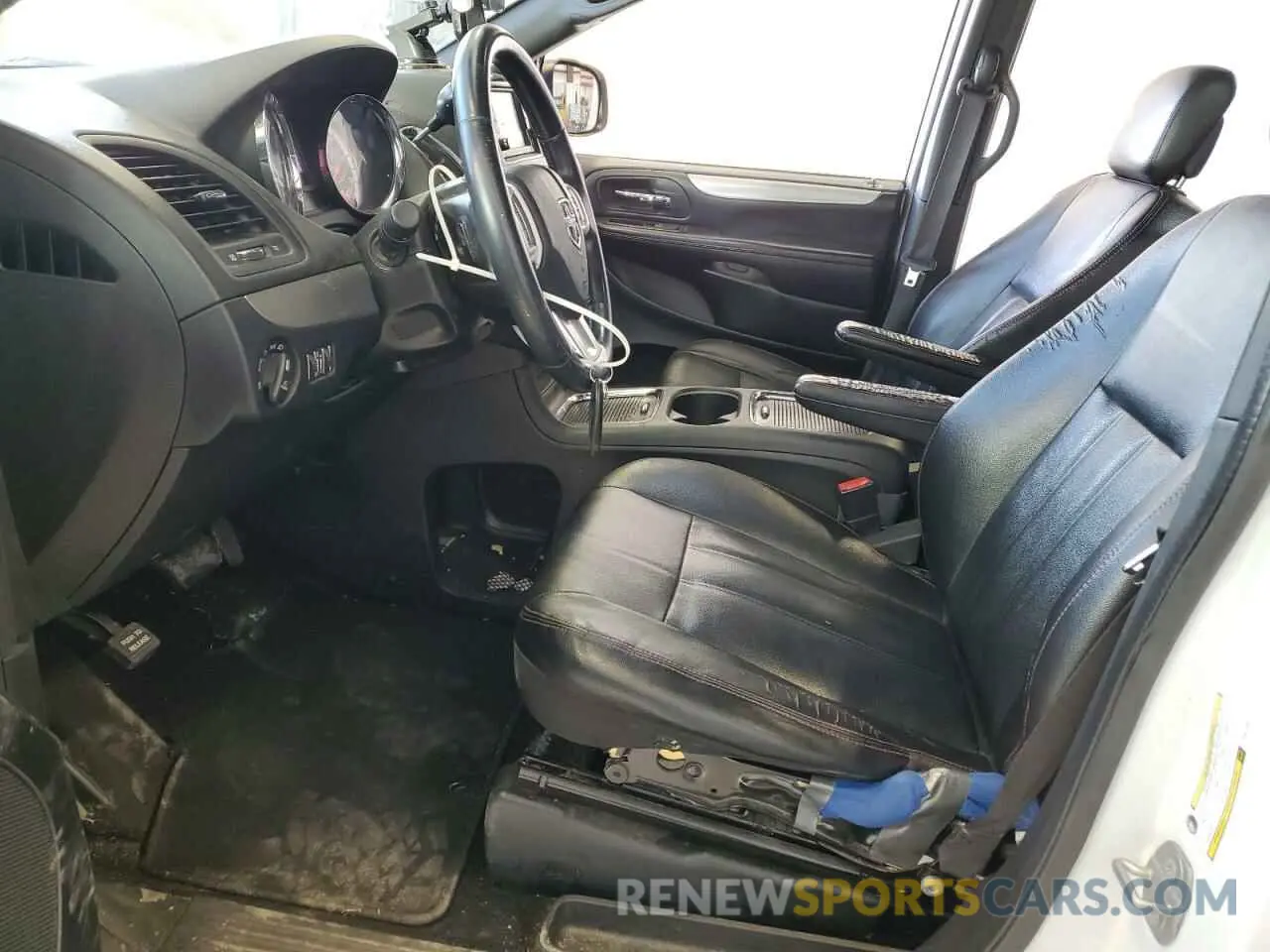 7 Photograph of a damaged car 2C4RDGEG5KR571339 DODGE CARAVAN 2019