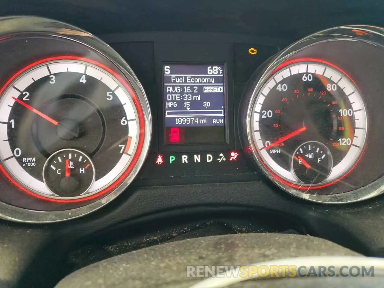 9 Photograph of a damaged car 2C4RDGEG5KR571339 DODGE CARAVAN 2019
