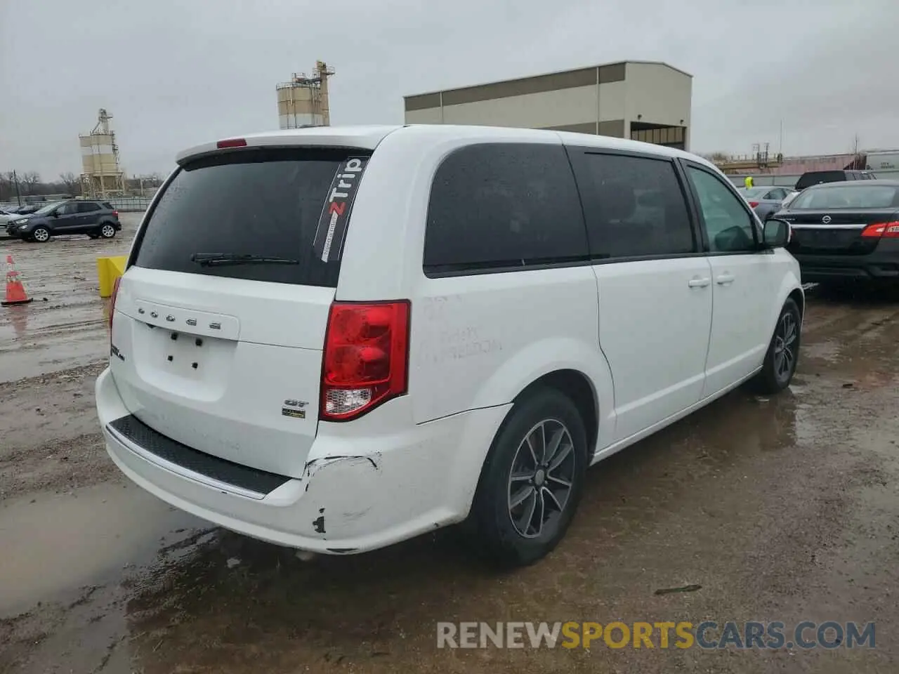 3 Photograph of a damaged car 2C4RDGEG5KR640658 DODGE CARAVAN 2019
