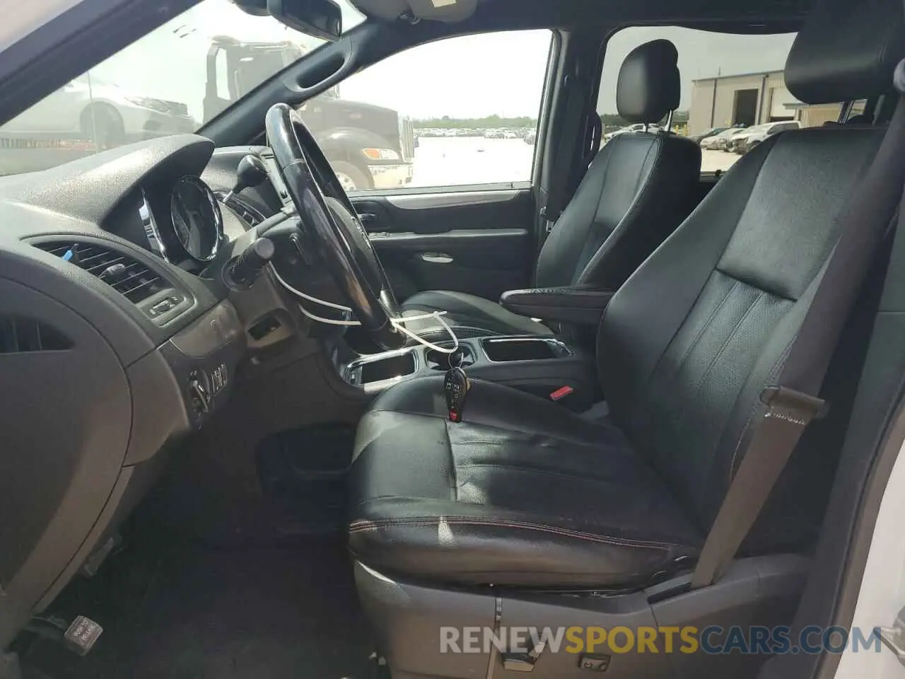 7 Photograph of a damaged car 2C4RDGEG5KR641020 DODGE CARAVAN 2019