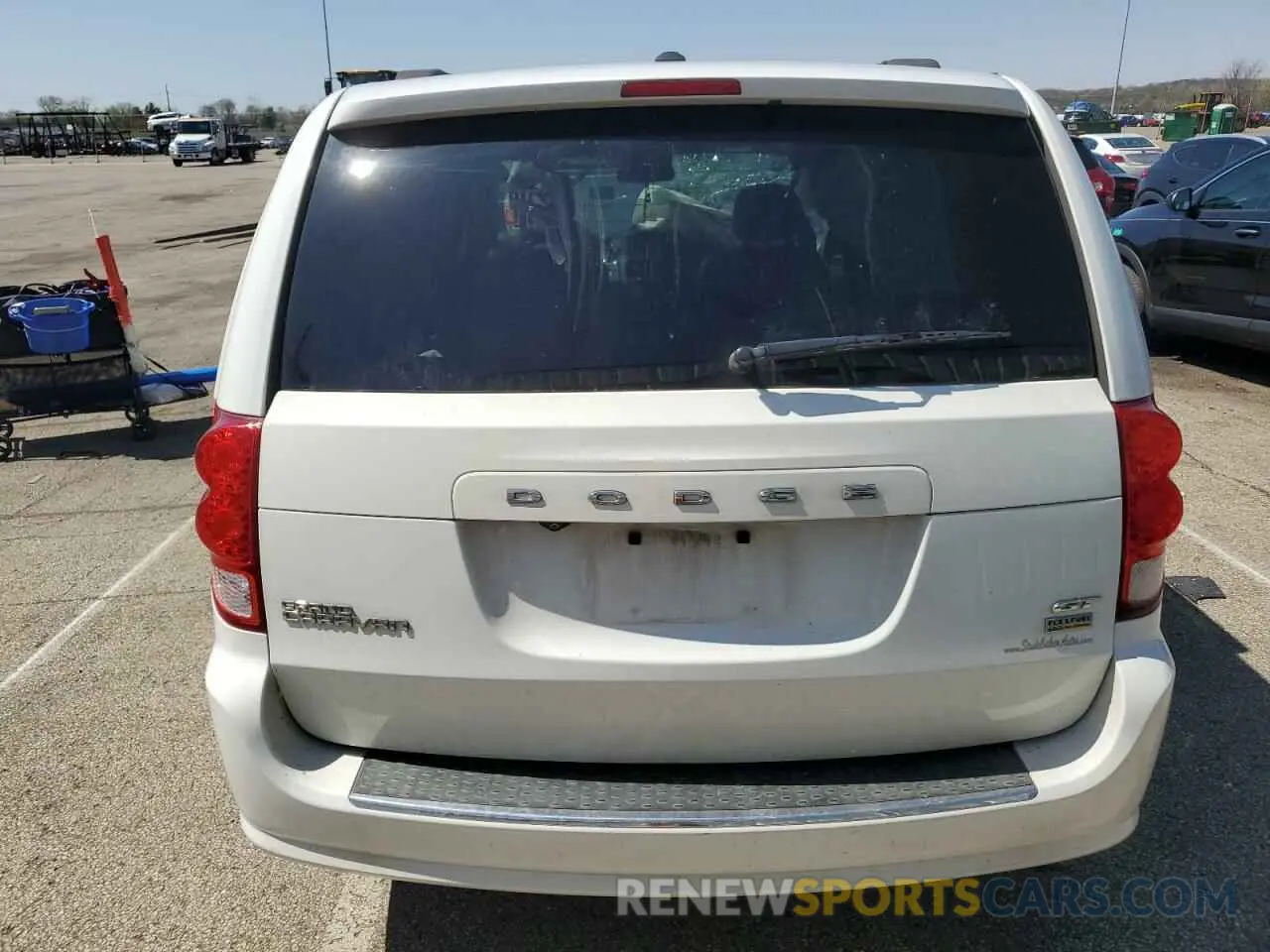 6 Photograph of a damaged car 2C4RDGEG5KR750061 DODGE CARAVAN 2019