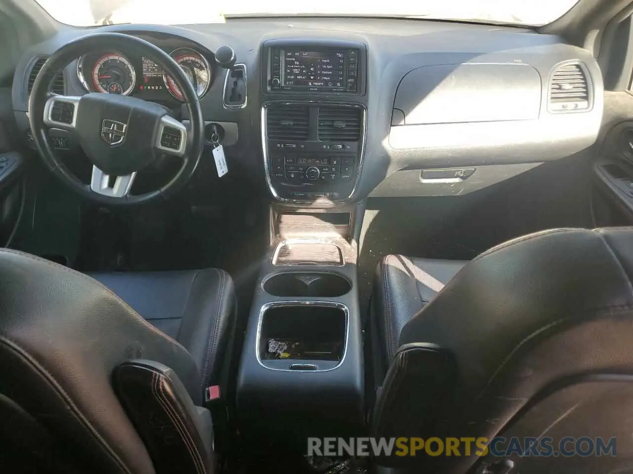 8 Photograph of a damaged car 2C4RDGEG6KR535708 DODGE CARAVAN 2019