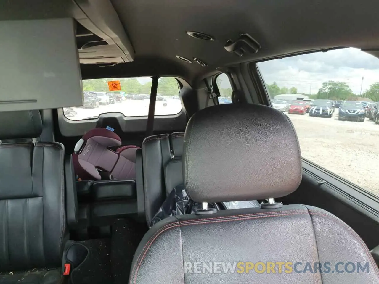 10 Photograph of a damaged car 2C4RDGEG7KR562870 DODGE CARAVAN 2019