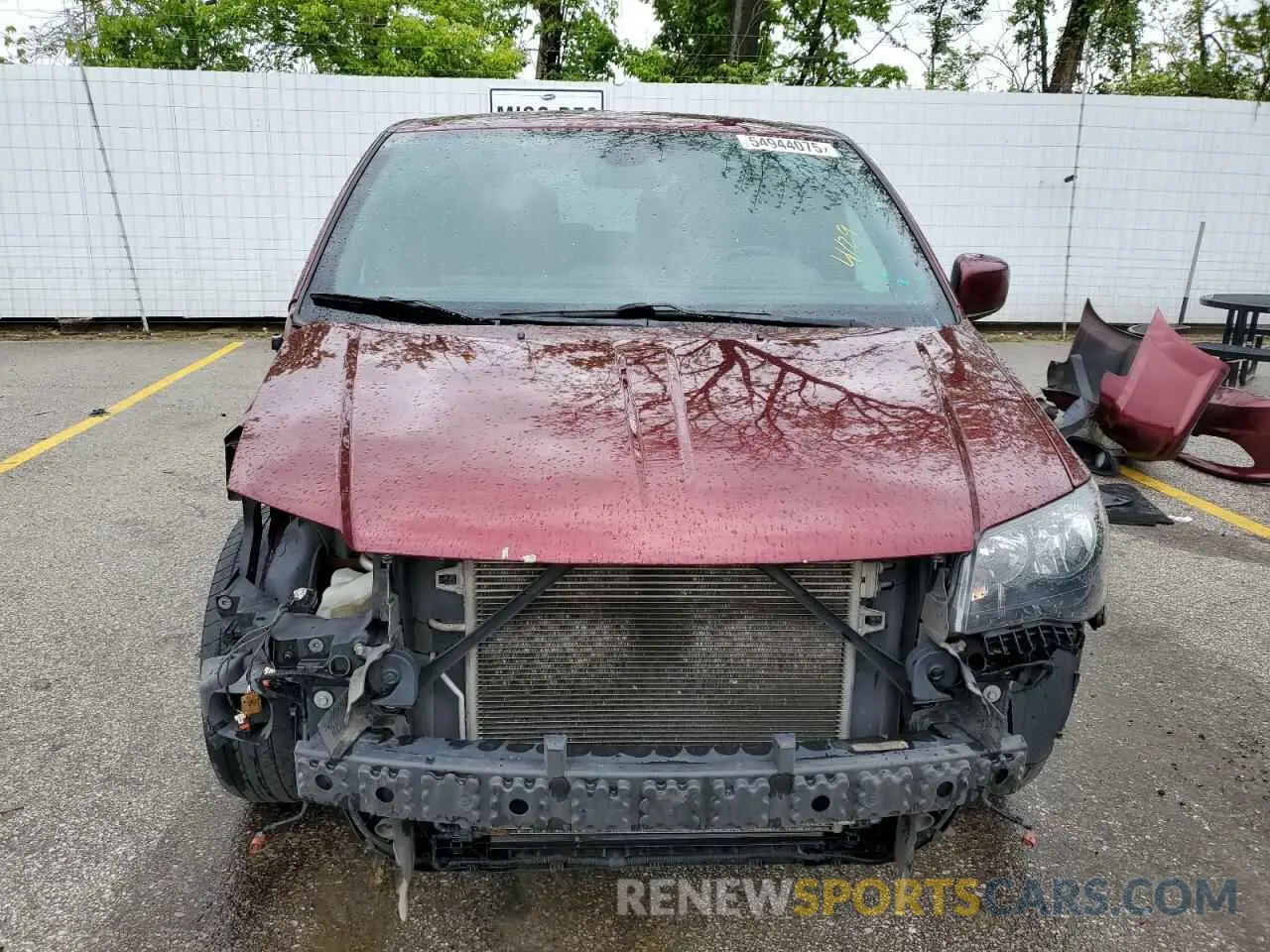 5 Photograph of a damaged car 2C4RDGEG7KR670230 DODGE CARAVAN 2019