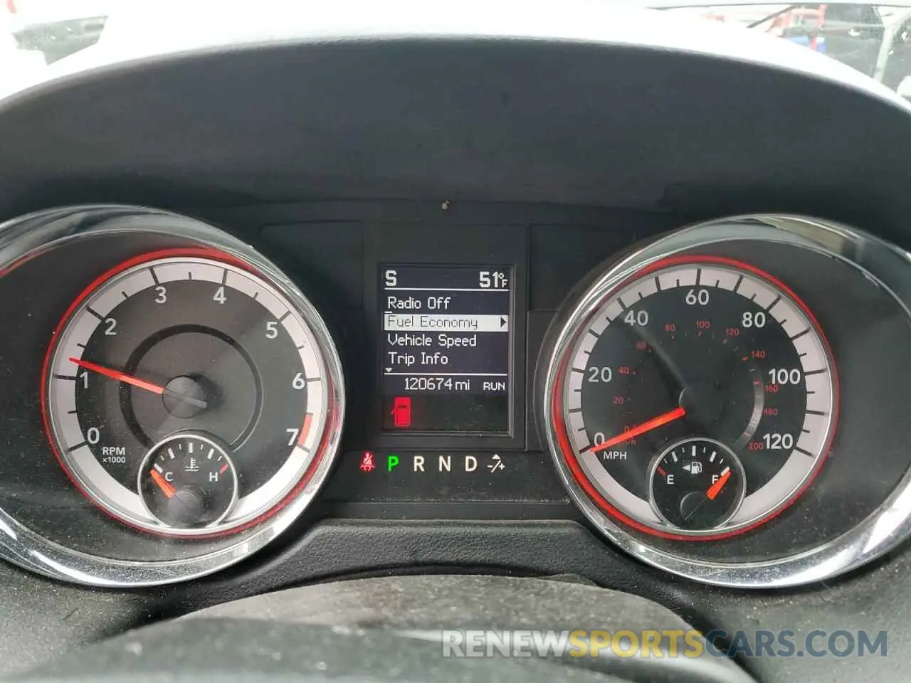 9 Photograph of a damaged car 2C4RDGEG7KR670793 DODGE CARAVAN 2019