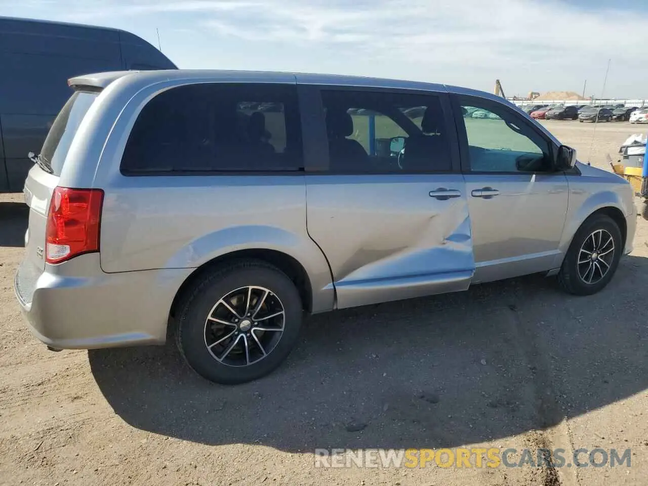 3 Photograph of a damaged car 2C4RDGEG8KR534351 DODGE CARAVAN 2019
