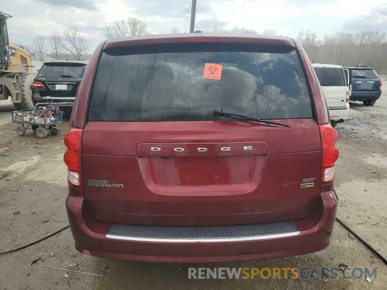 6 Photograph of a damaged car 2C4RDGEG9KR535606 DODGE CARAVAN 2019