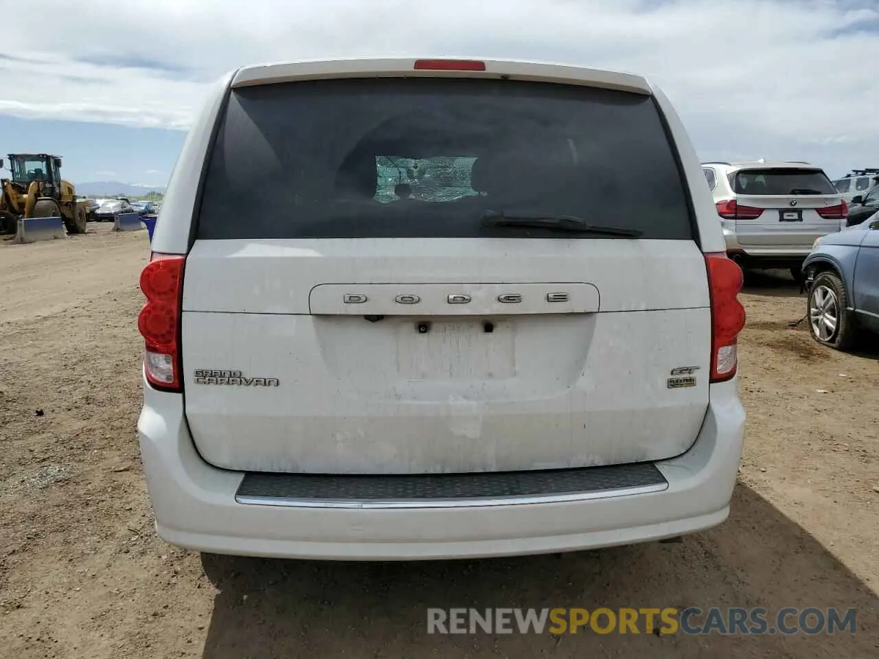 6 Photograph of a damaged car 2C4RDGEG9KR622065 DODGE CARAVAN 2019