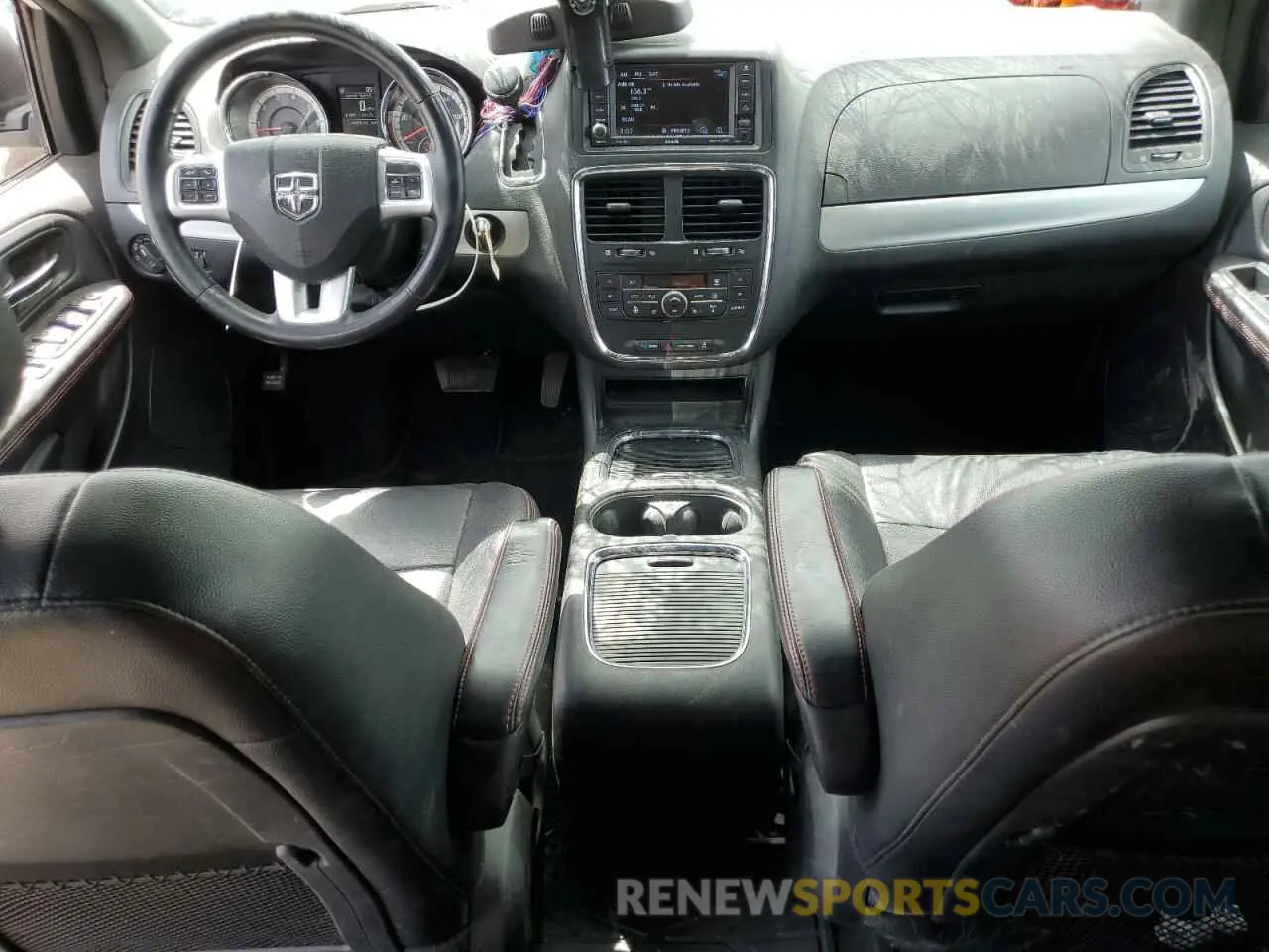 8 Photograph of a damaged car 2C4RDGEG9KR622065 DODGE CARAVAN 2019