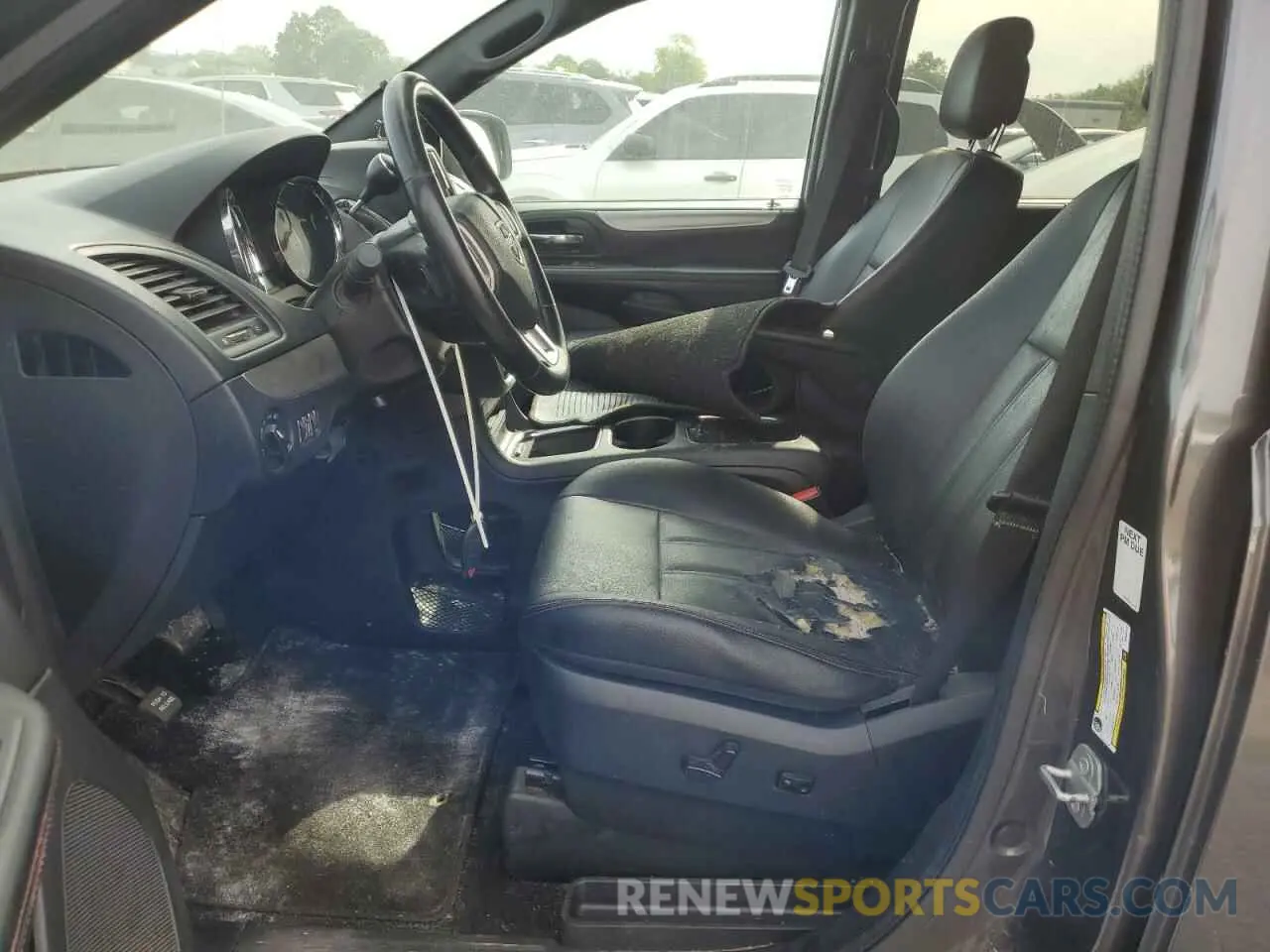 7 Photograph of a damaged car 2C4RDGEG9KR635379 DODGE CARAVAN 2019