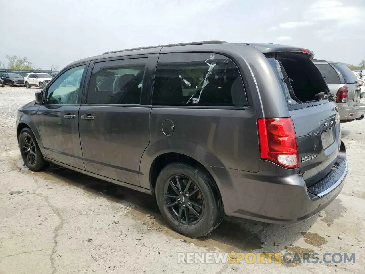 2 Photograph of a damaged car 2C4RDGEG9KR726085 DODGE CARAVAN 2019