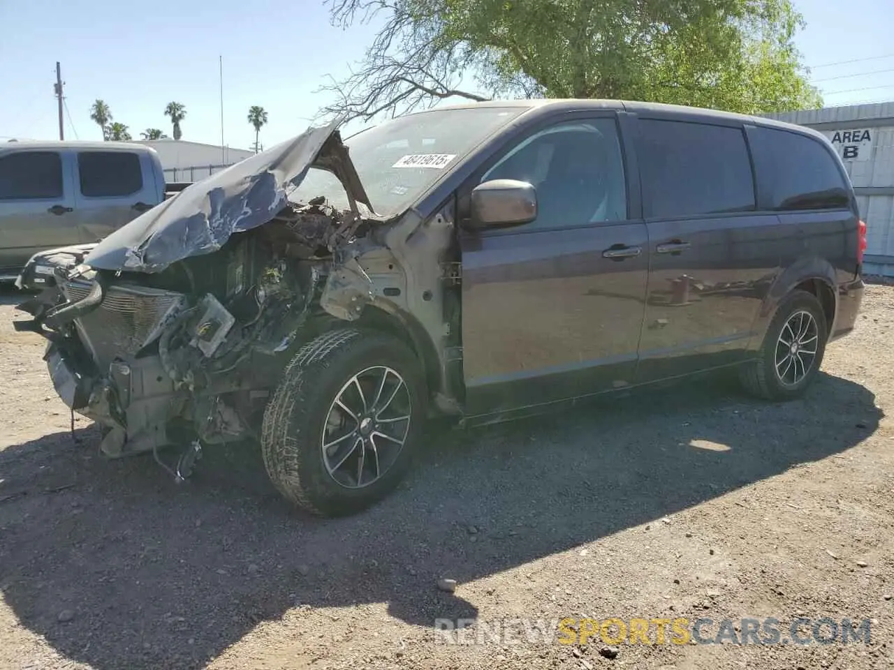 1 Photograph of a damaged car 2C4RDGEGXKR529619 DODGE CARAVAN 2019