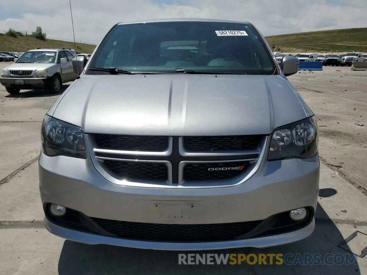 5 Photograph of a damaged car 2C4RDGEGXKR726810 DODGE CARAVAN 2019