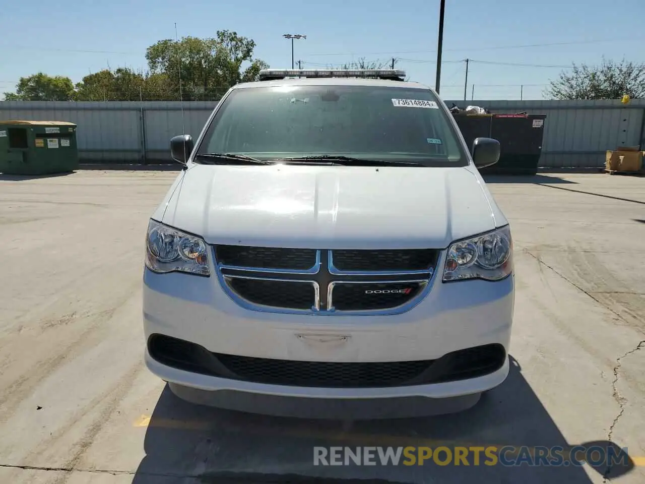 5 Photograph of a damaged car 2C7WDGBG4KR745203 DODGE CARAVAN 2019