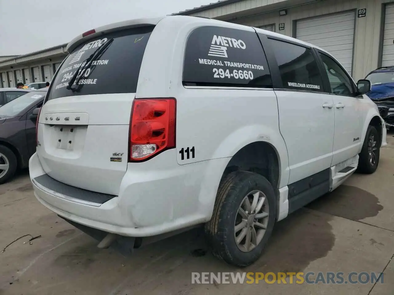 3 Photograph of a damaged car 2C7WDGCG5KR584228 DODGE CARAVAN 2019