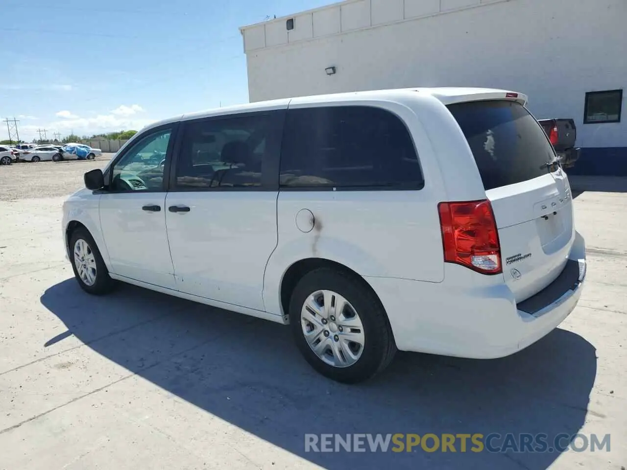 2 Photograph of a damaged car 2C4RDGBG2LR235590 DODGE CARAVAN 2020