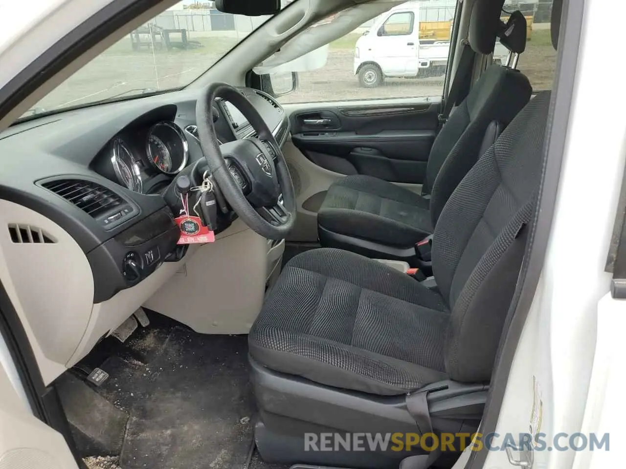 7 Photograph of a damaged car 2C4RDGBG5LR230951 DODGE CARAVAN 2020